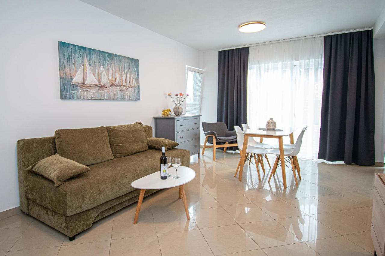 Beachfront Apartments Gabine Kaštela Kültér fotó