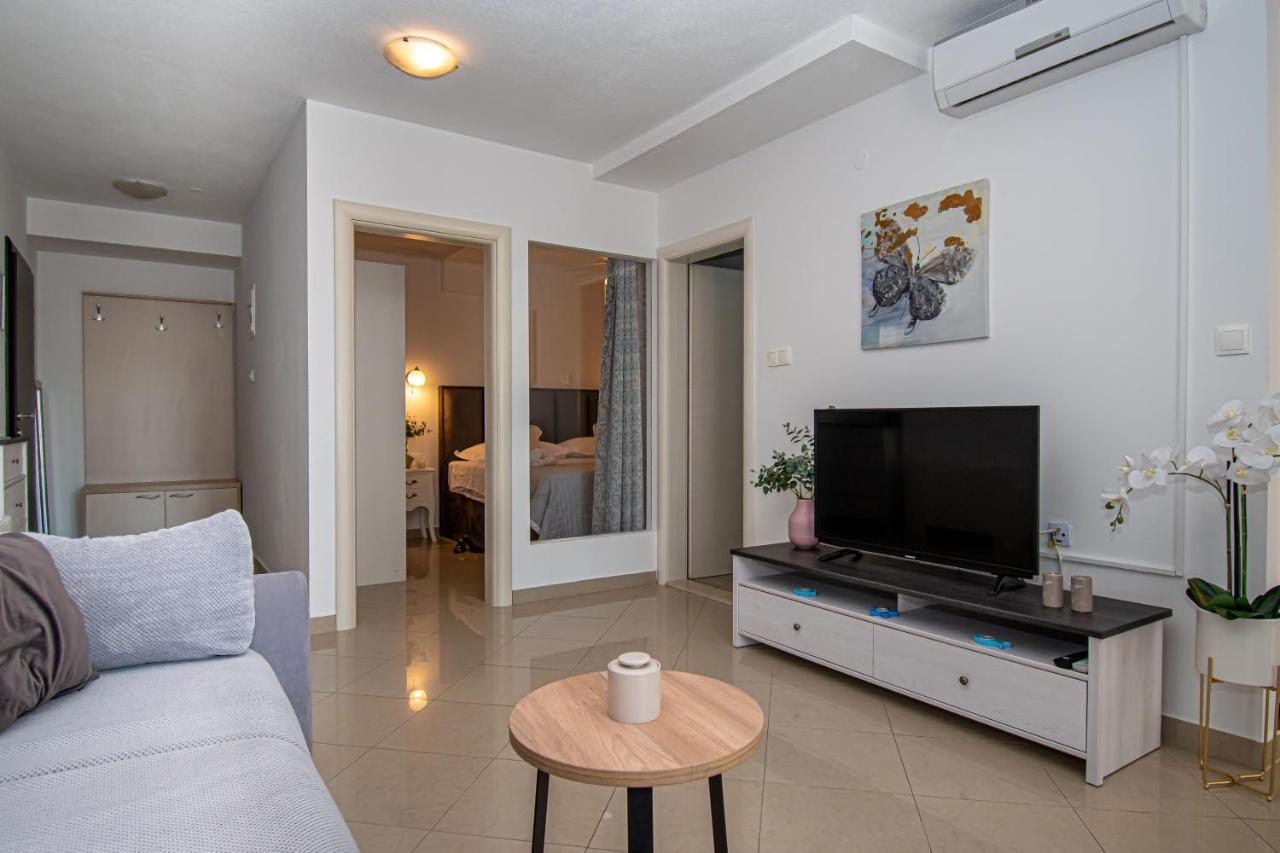 Beachfront Apartments Gabine Kaštela Kültér fotó