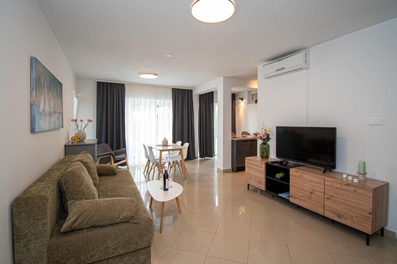 Beachfront Apartments Gabine Kaštela Kültér fotó