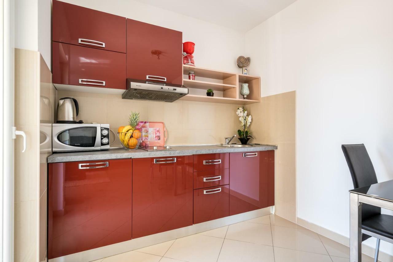 Beachfront Apartments Gabine Kaštela Kültér fotó