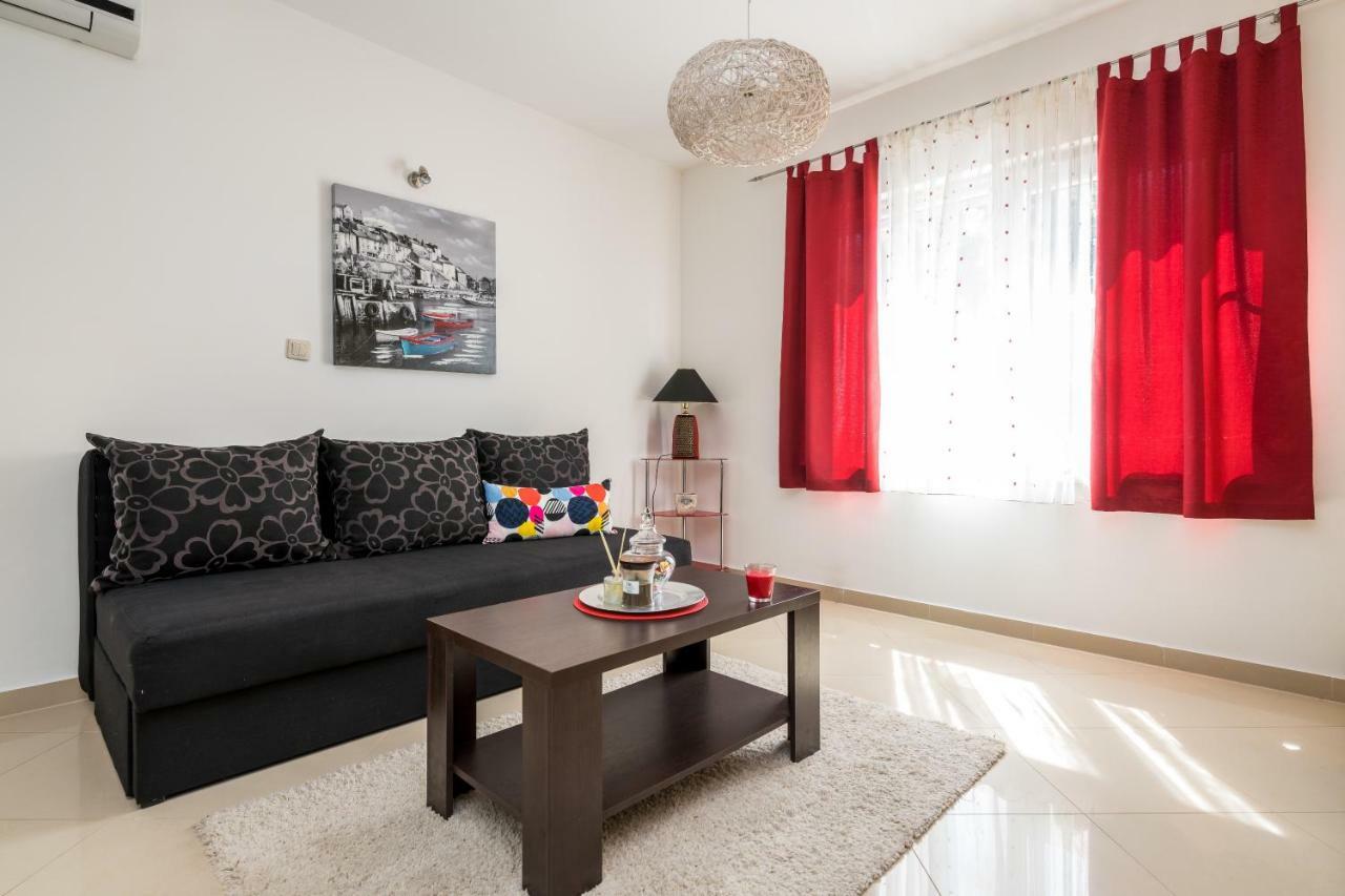 Beachfront Apartments Gabine Kaštela Kültér fotó